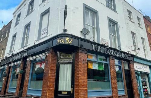 St. Johns Wood Casa | The Traders Inn