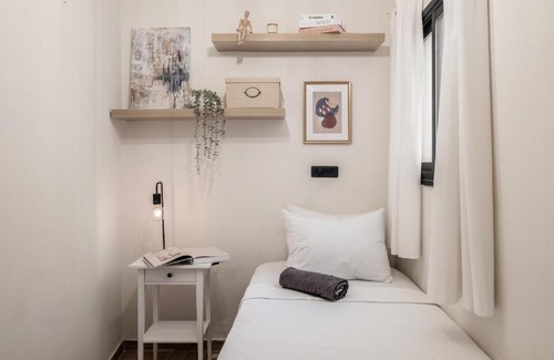 Jerusalem City Centre Apartamento | the train studio