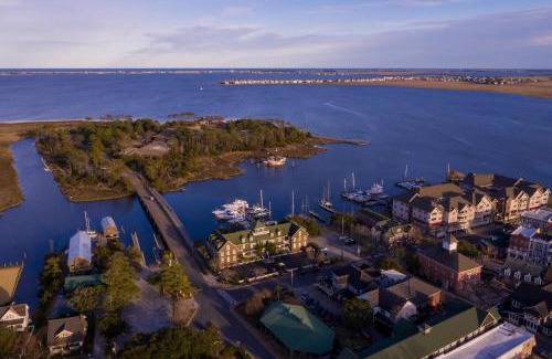 Historic Downtown Manteo Hotel | The Tranquil House Inn
