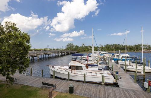 Historic Downtown Manteo Hotel | The Tranquil House Inn