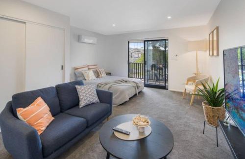 Lower Hutt Casa | The Tranquil Hutt Escape
