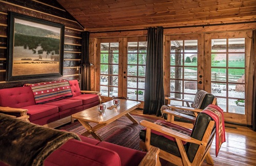 Shell Cabina | The Trapper Creek Guest House - Shell, Wy, at the foot of Big Horn Mountains.