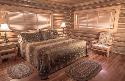 Shell Cabina | The Trapper Creek Guest House - Shell, Wy, at the foot of Big Horn Mountains.