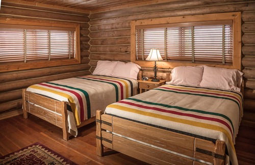 Shell Cabina | The Trapper Creek Guest House - Shell, Wy, at the foot of Big Horn Mountains.