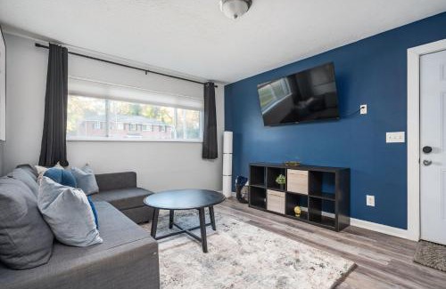 College Park Apartamento | The Traveler's Retreat, 5 mins to airport and 15 mins to downtown