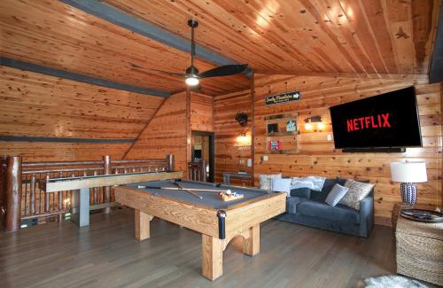 Pittman Center Casa | The Treasure Of Tennessee View 2 Hot Tubs Pool