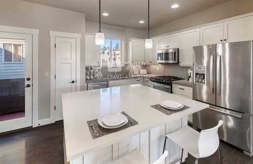 Cedar Hills Casa | The Treasure on Burlwood Ln