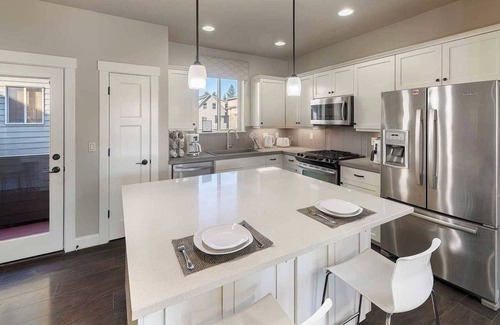 Cedar Hills Casa | The Treasure on Burlwood Ln #41592