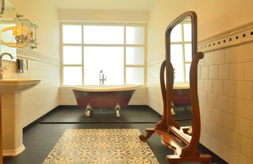 Kodaikanal Complejo | The Tredis Heritage by the Lake