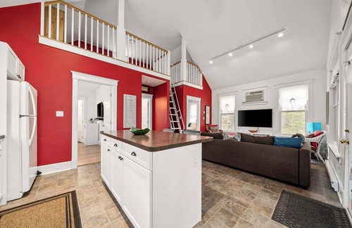 Cherry Valley Casa | The Tree Frog - 12 Pine Forest