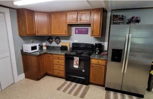 Alderson Casa | The Tree Garden Cottage at Alderson. Five minutes to the Greenbrier River.