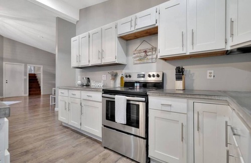 Mahomet Casa | The Tree Haus in Mahomet
