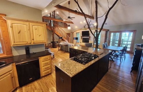 Heber Springs Casa | The Tree House at Boulder Run