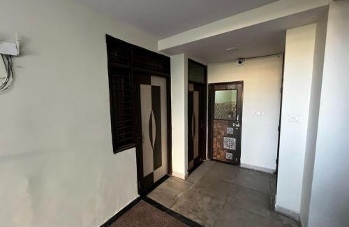 Janakpuri Hotel | The Tree House