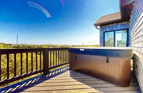 Buxton Casa | The Tree House