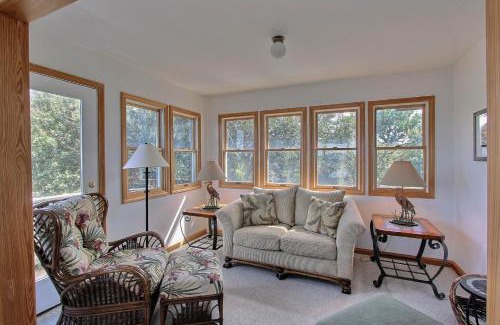 Buxton Casa | The Treehouse #2-BB