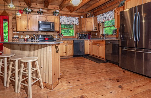 McHenry Cabina | The Treehouse