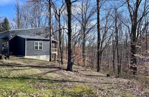 Logan Casa | The Treetop A Hocking Hills Villa Treat