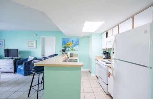 Key West Apartamento | The Trinidad by Brightwild Pool View Parking