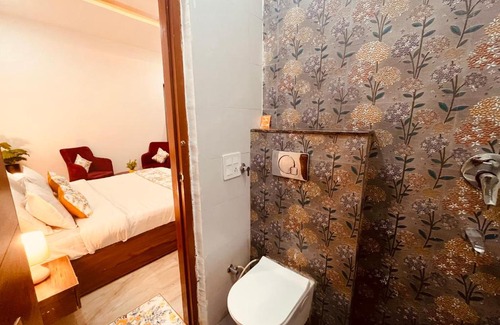Zirakpur Hotel | The Triple Wood, Zirakpur - Lavish & luxuries