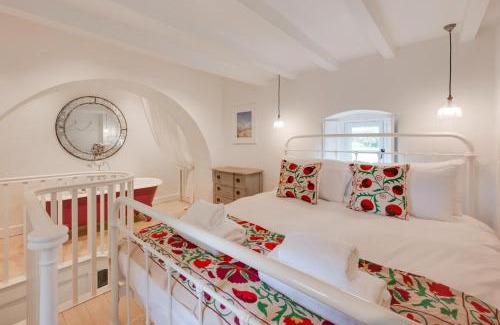 Holkham Casa | The Triumphal Arch East