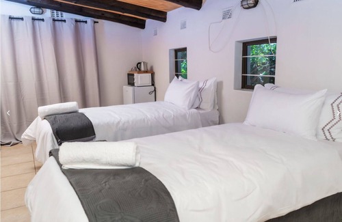 Mtunzini Cabina | The Tropical Hut Lodges