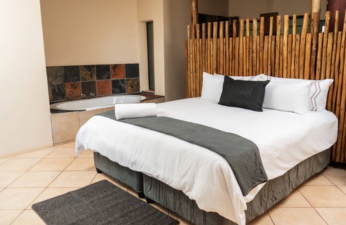 Mtunzini Cabina | The Tropical Hut Lodges