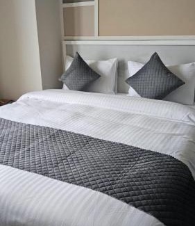 Gurugram Hotel | The Trot Hotel & Suites near Yashobhoomi Udyog vihar