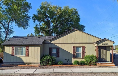 Tumalo Casa | The Tumalo Guest House - Centrally located for all Central Oregon Activities!