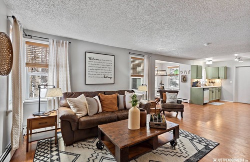 Turnagain Casa | The Turnagain House Bright & Cozy Near Airport