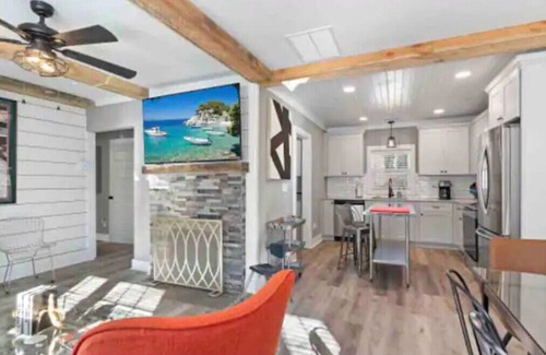 Atlanta Casa | The Turquoise Door-West Midtown. Minutes from fun!