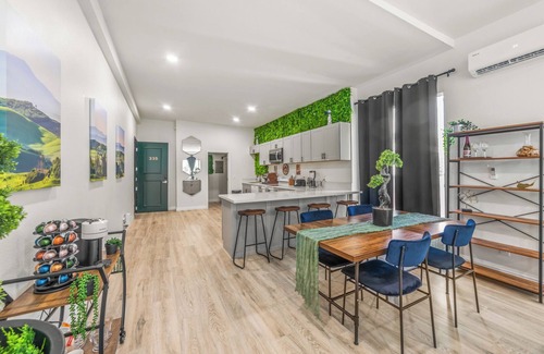 Mission Valley East Apartamento | The Tuscan Penthouse 2 bedroom Suite/ Family Getaway!