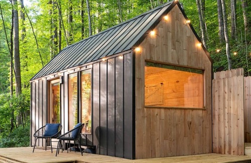 Sylva Casa | The Twig on Quiet Forest Lane