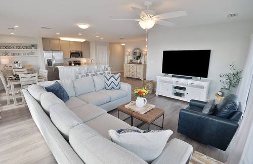 Mexico Beach Condominio | "The Tyde" Beautiful Beach Front Condo Incredible Views Huge Balcony Surfside 4