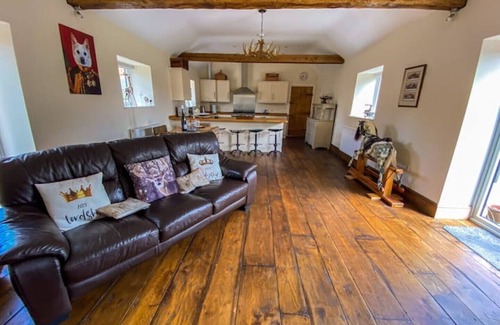 Donyatt Casa | The Udderhouse - Udderly Unforgettable 5* Retreat