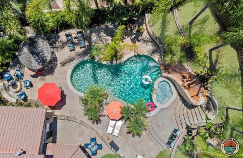 Lakeside Casa | The Ultimate Escape Pool, Slide, Gym plus Games!