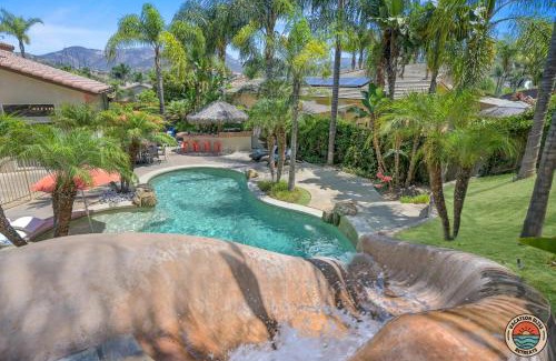 Lakeside Casa | The Ultimate Escape Pool, Slide, Gym plus Games!