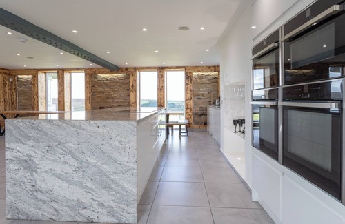 Ainley Top Casa | THE ULTIMATE HOLIDAY HOME!