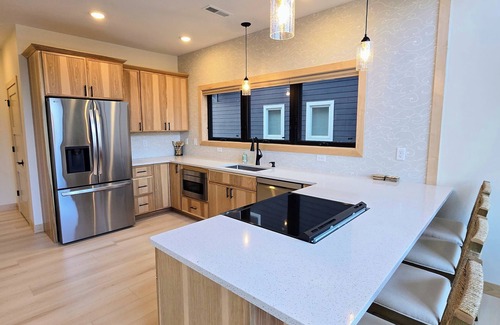 Brownsville Casa | The Ultimate Relaxation- Brand New Construction home on the Mississippi River!