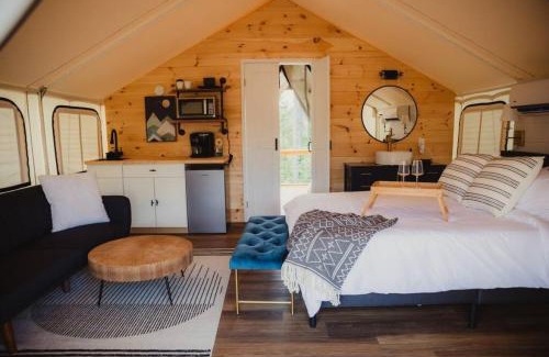 Cadiz Otro | The Underwood, Lux Safari Tent