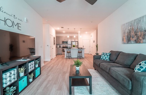Midlothian Apartamento | The Uptown - Chic1BR apt in the heart of Midlothian!
