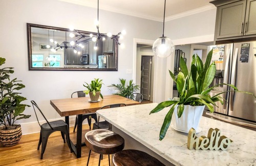 Knoxville Casa | *The Urban Island* South Knox Home w/ Huge Yard