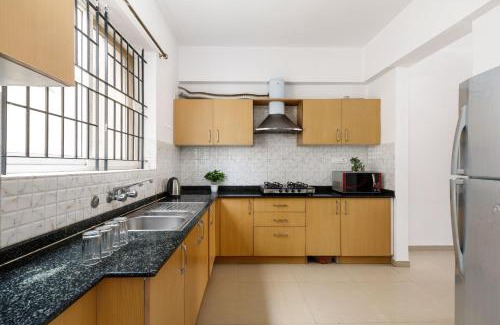 Pulikeshi Nagar Apartamento | The Urban Mirage by Red Olive2BHKACFrazer Town