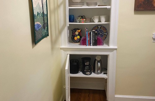 Charleston Apartamento | The Urban Oasis. Located in Charleston's Hip, Historic East End