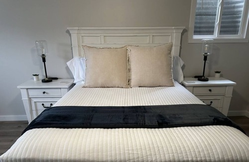 Fruitport Apartamento | The Getaway on Spring Lake! Unit 1 - 1 bedrm - 1 bath - NEW - Lake property