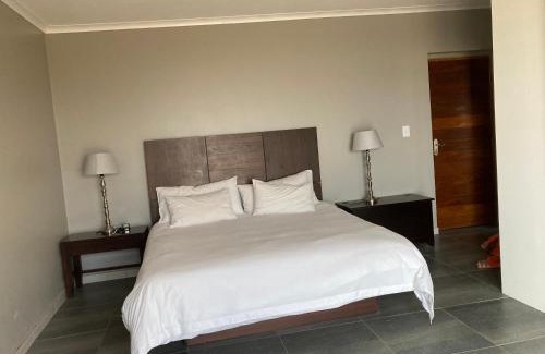 Metsimaholo Casa | The Vaal Guesthouse