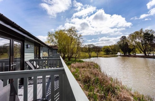 Pershore Cabina | The Vale Golf and Country Club