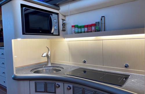 El Cabanyal Alquiler De Eote | The Valencia Yacht Experience