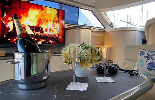 Poblats Maritims Alquiler De Eote | The Valencia Yacht Experience