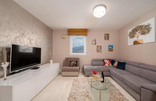 Mejasi Apartamento | The Velvet Skyline